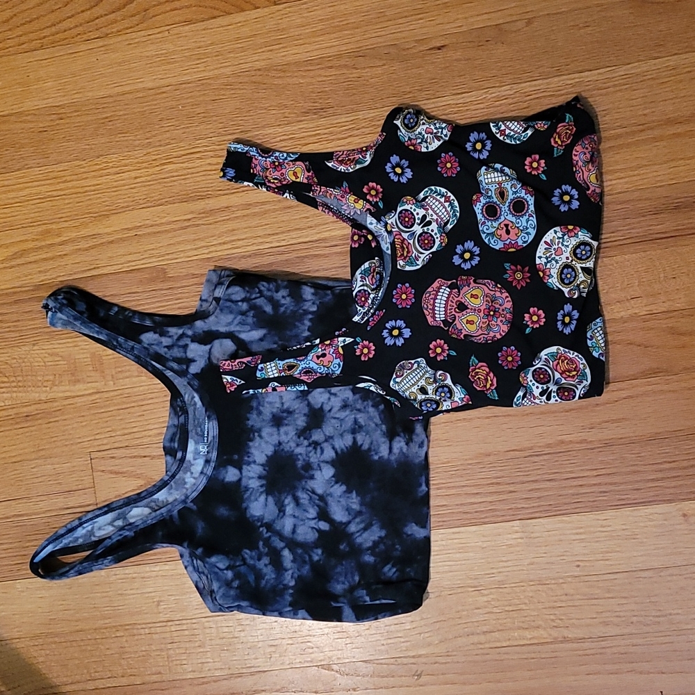 Bundle of 2 XS No Boundaries tanktops